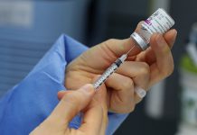 AZ백신 12일부터 접종 재개…30세 미만은 제외