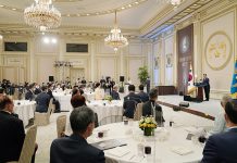 문 대통령 “위기에 강한 대한민국…애국심으로 이룬 성취”