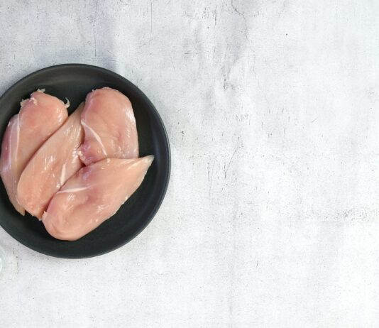 근육을 강화하는데 도움되는 다양한 음식들