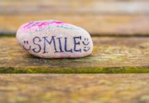 운동과 함께하는 완벽한 건강 관리법 white and purple heart shaped stone